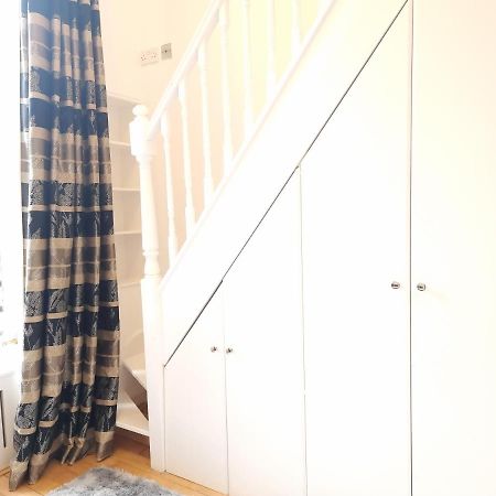Апартаменты F8-Mezzanine 1St Floor Flat Fits 3 Near Paddington Лондон Экстерьер фото